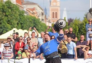 DSF participe au développement du squash en Ukraine